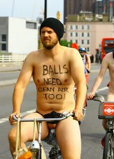 WNBR London 2016 (27392332490).jpg. 