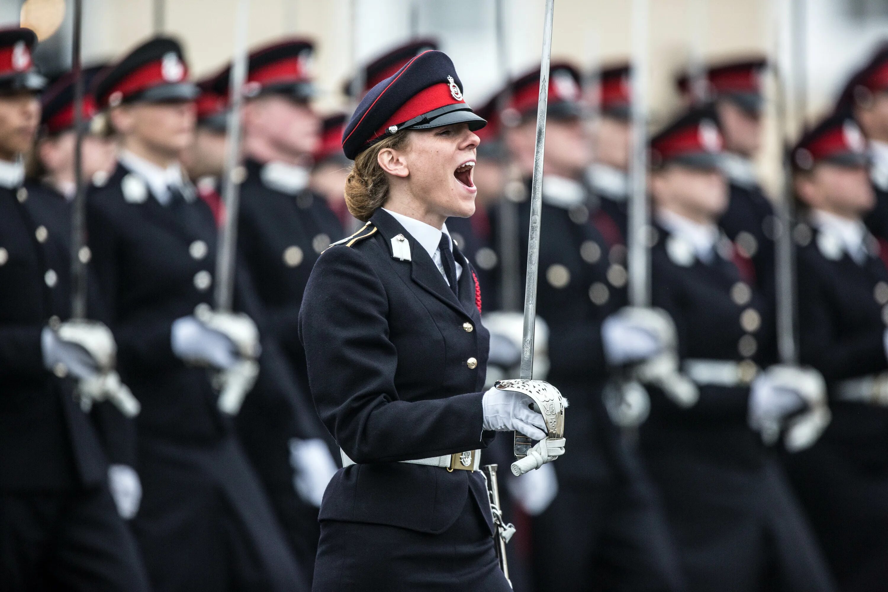 British women are. Британские женщины военнослужащие. Вооруженные силы Великобритании. Армия Британии. Королевские вооруженные силы Великобритании.