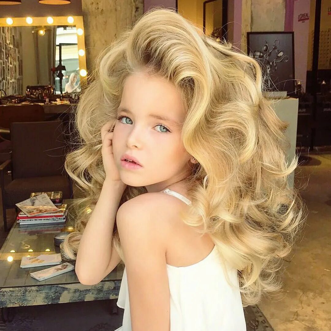 Диана пентович 2017. Красивые причёски для девочек. Маленькие девочки с длинными волосами. Диана пентович 2019. Детские прически для девочек.