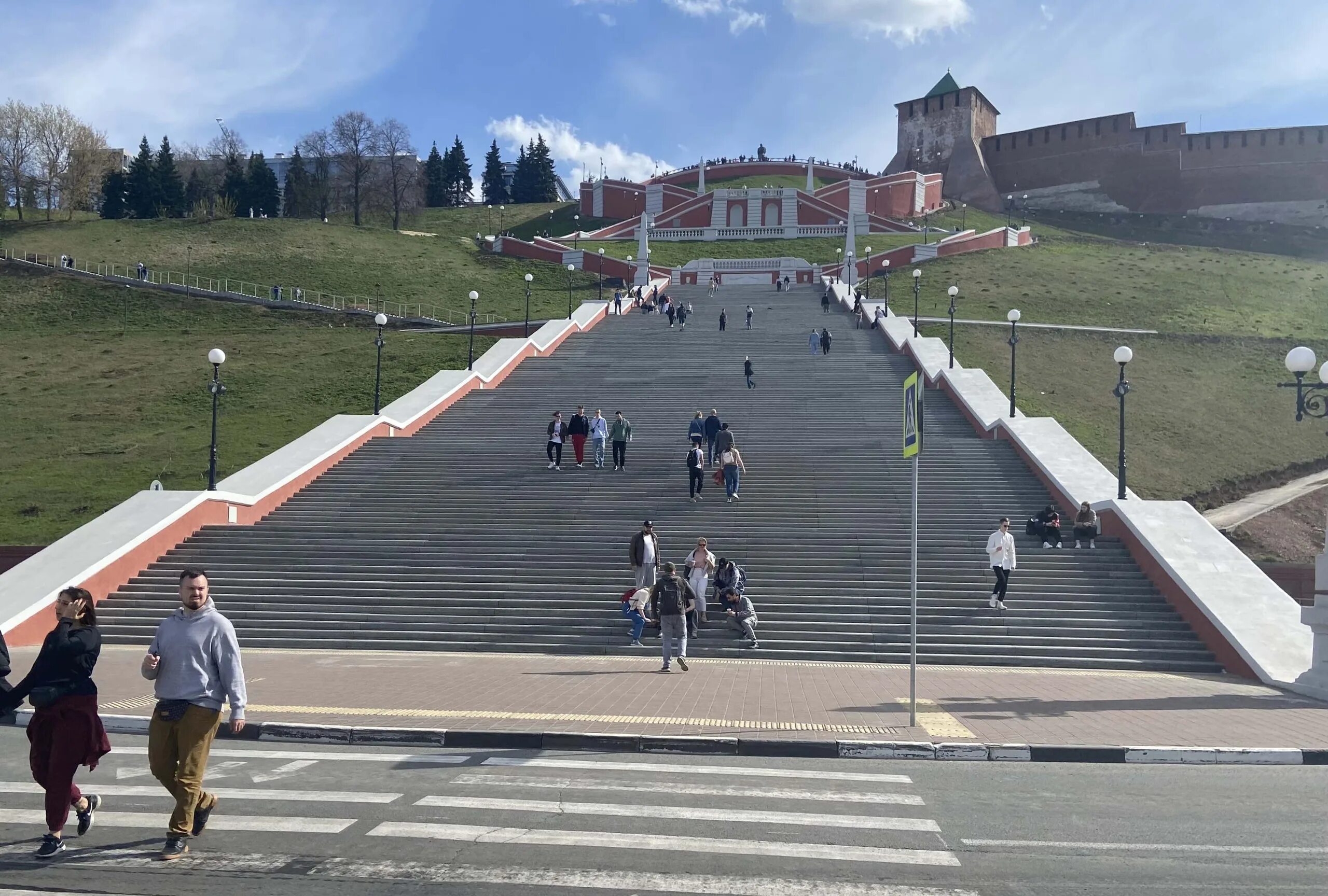 Сколько ступеней в нижнем новгороде. Чкаловская лестница. Нижний Новгород лестница Чкалова. Чкаловская лестница Нижний. Чкаловская лестница Нижний Новгород 2021.