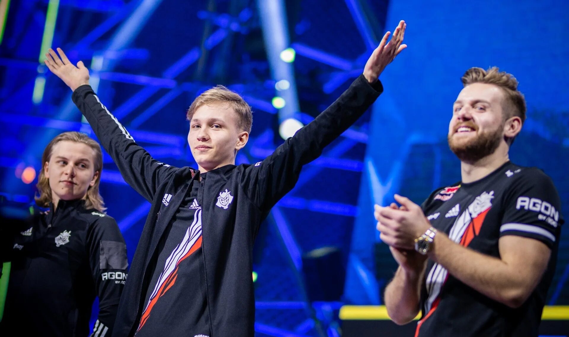 M0nesy cloud9. Major antwerp 2025. cs go major antwerp 2025. m0nesy g2. pgl major antwerp 2025 кубок.