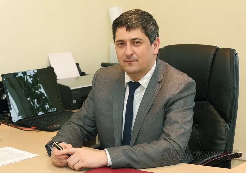Гусь-хрустальный владимирская область завод хрусталя. Курлово стекольный завод. Директор стекольного завода в гусь-хрустальном. Директор стекольного завода в городе константиновка. Директор стеклозавода.