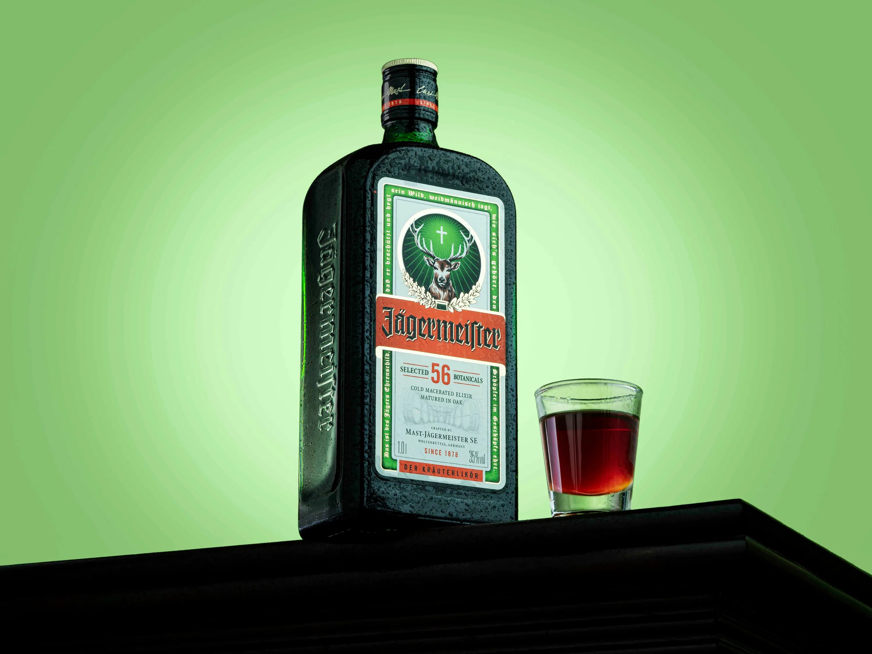 Егермейстер 3 литра. Биттеры Егермейстер. Jagermeister 100ml. Егермейстер 5л. Егермейстер литр купить