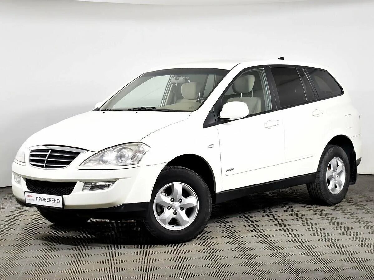 Кайрон бензин отзывы. SSANGYONG Kyron 2011. Санг енг Кайрон 2011. SSANGYONG Kyron II 2011. Кайрон Санг Йонг 2011г.