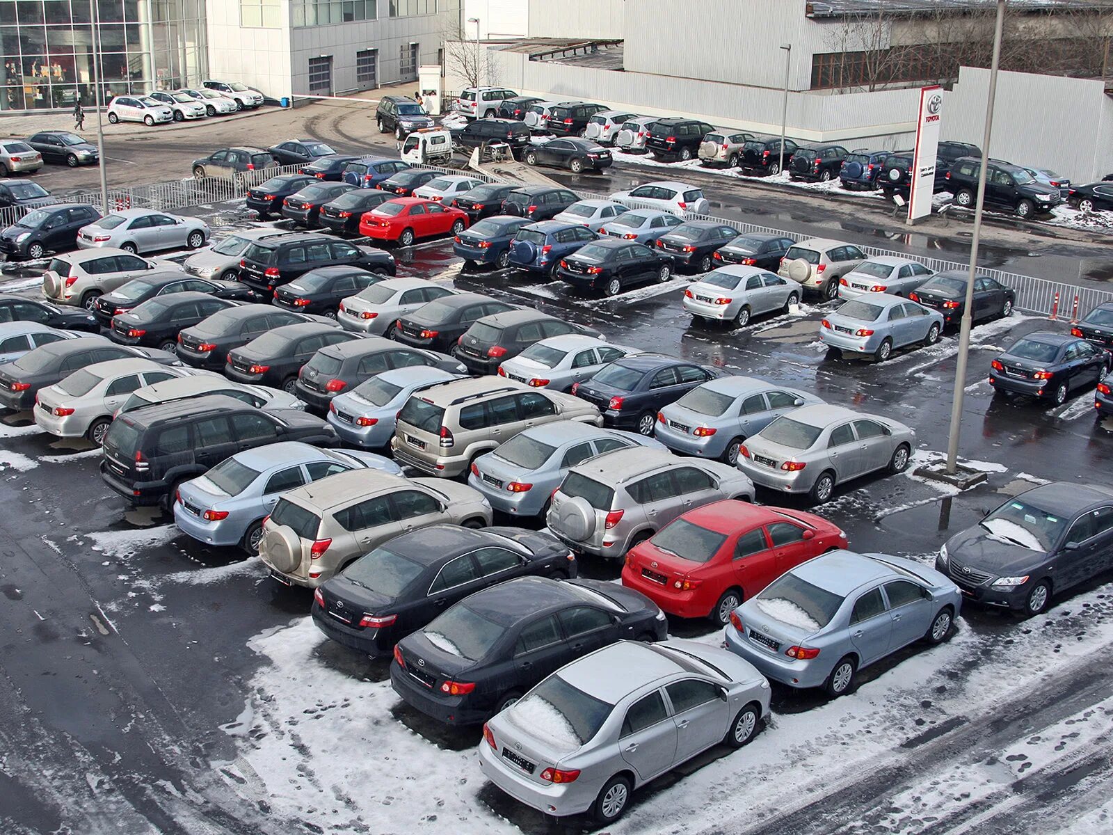 Купить авто в екатеринбурге и свердловской. Авторынок. Авторынок ЕКБ. Авторынок зима. Авторынок Москва.