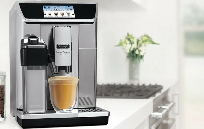 Как часто чистить кофемашину. Декальцинация кофемашины Delonghi. Кофемашина Delonghi очистка от накипи. Delonghi кофемашина накипь. Кофемашина Delonghi средство от накипи.