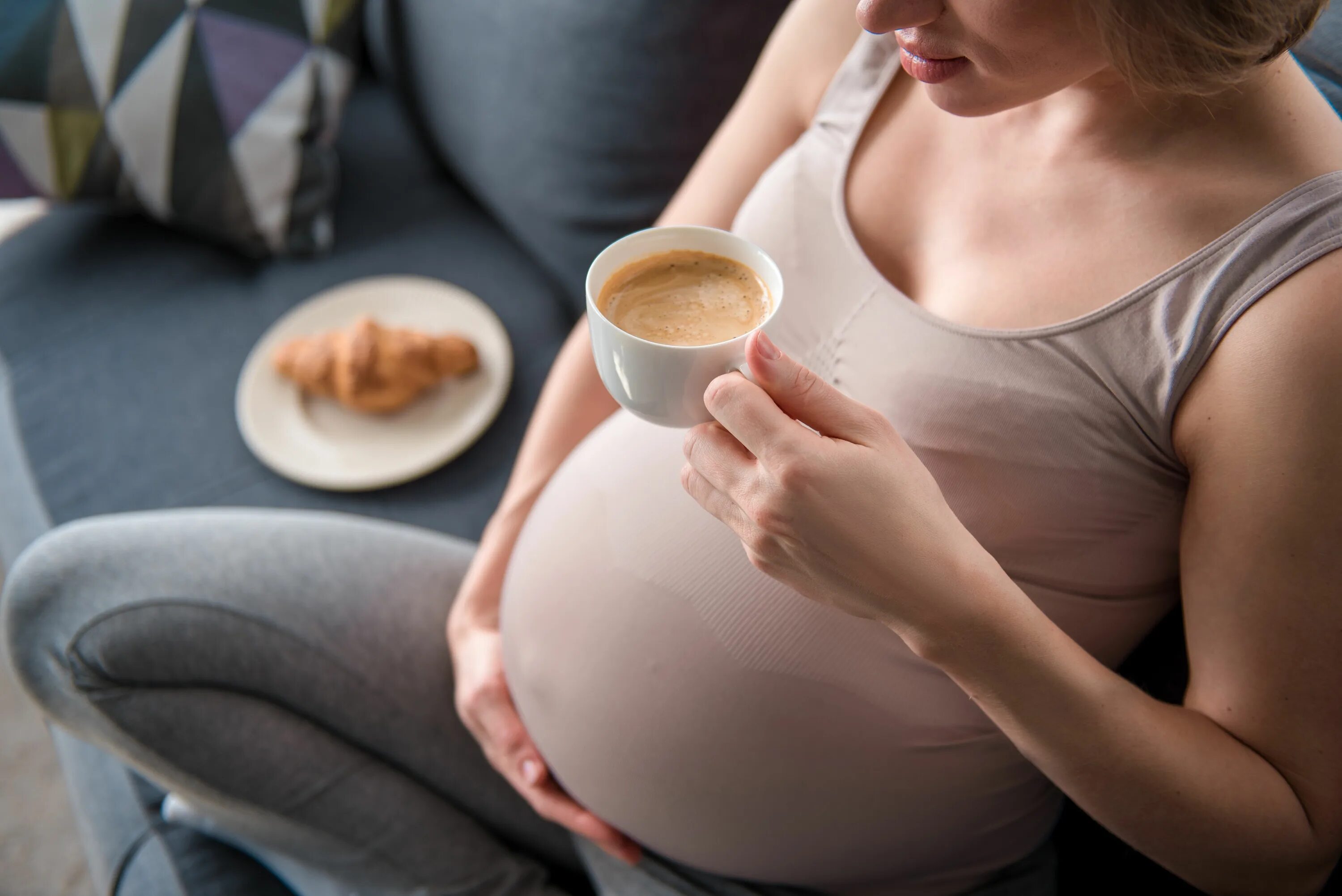 Беременным нельзя кофе. Кофе пить беременным. Что попить беременной