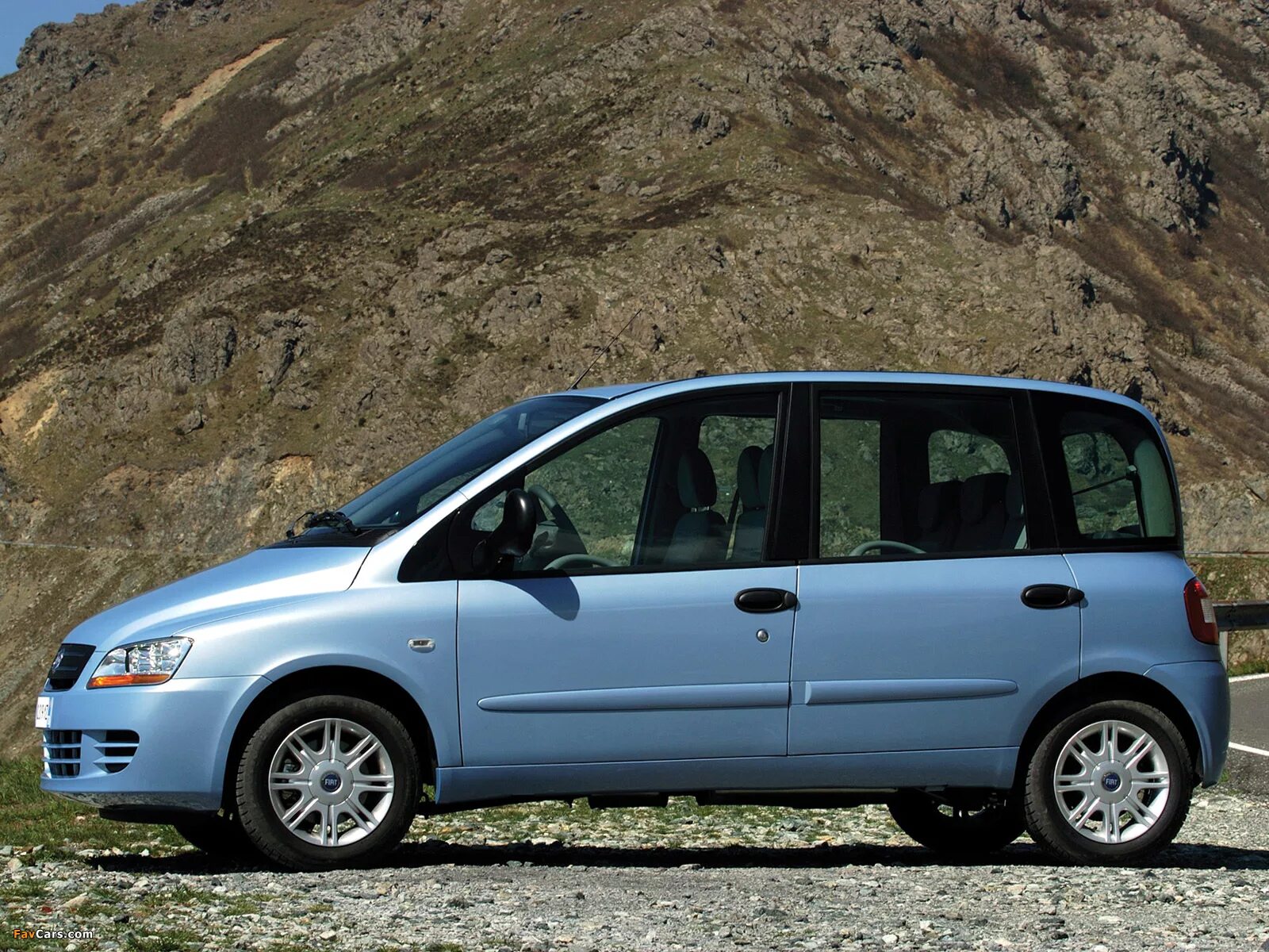 Fiat multipla. Минивэн fiat multipla 2004. форд мультипла. fiat multipla 2004 фото. мультипла комплектация.