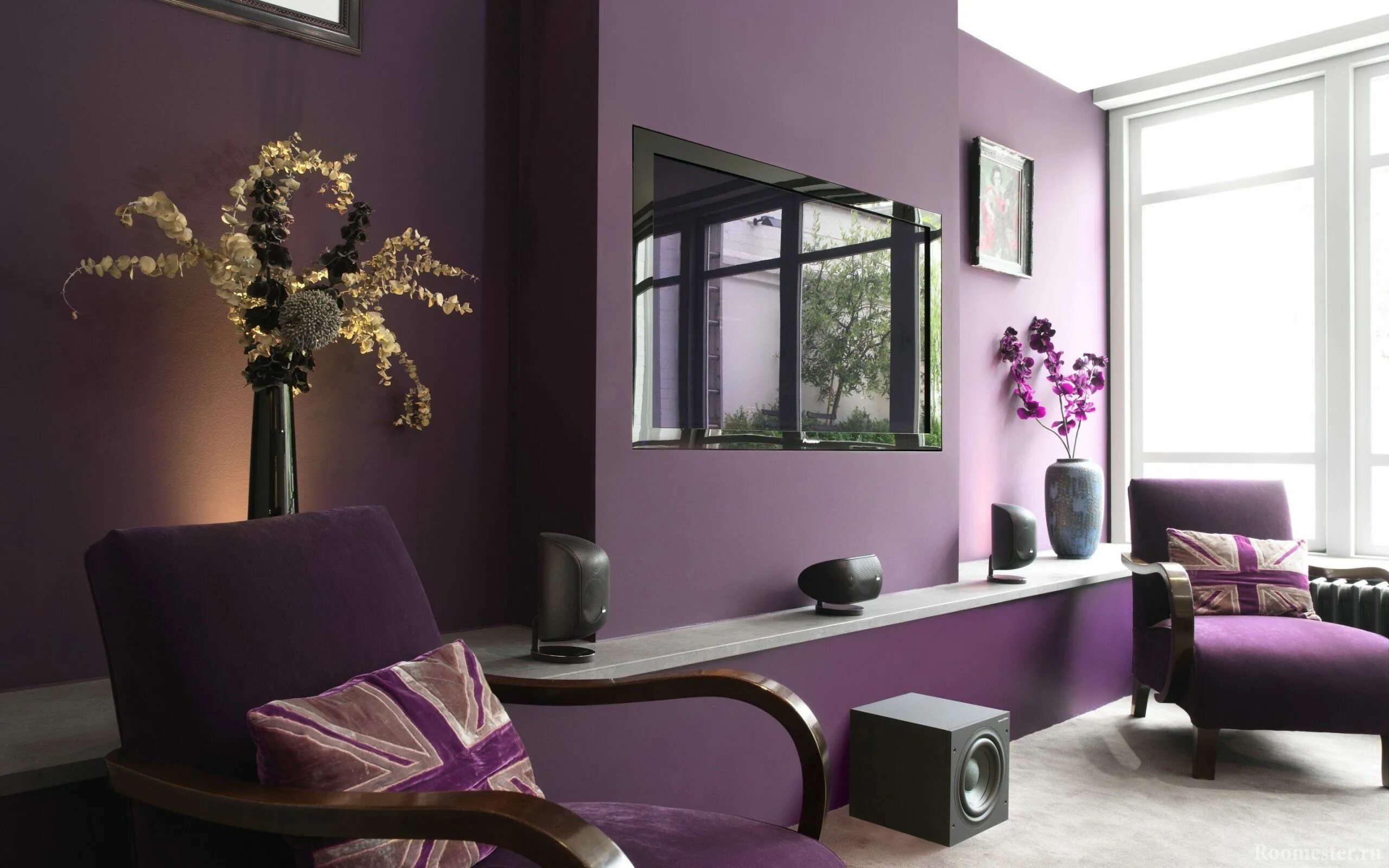 Популярные цвета стен. Интерьер в сиреневых тонах. Гостиная в фиолетовом цвете. Фиолетовый интерьер. Фиолетовые стены в гостиной.