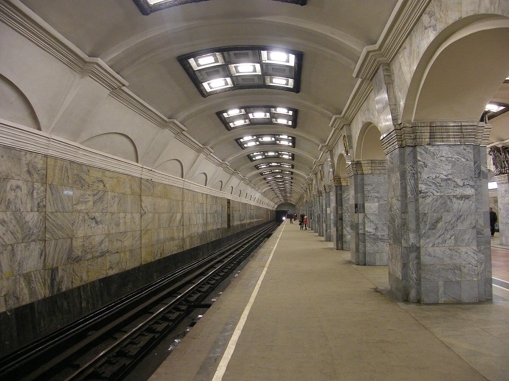 Метро в кировском районе санкт петербурга. Станция метро кировский завод санкт-петербург. станция метро кировский завод. станция кировский завод петербургского метрополитена. кировский завод путиловская метро.