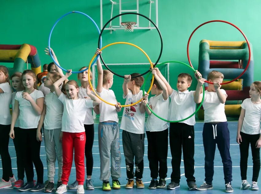 Спортивный праздник. Спортивные мероприятия. Физкультурно спортивное мероприятие в школе. Спортивные состязания для школьников. Физкультурно спортивное мероприятие в школе.