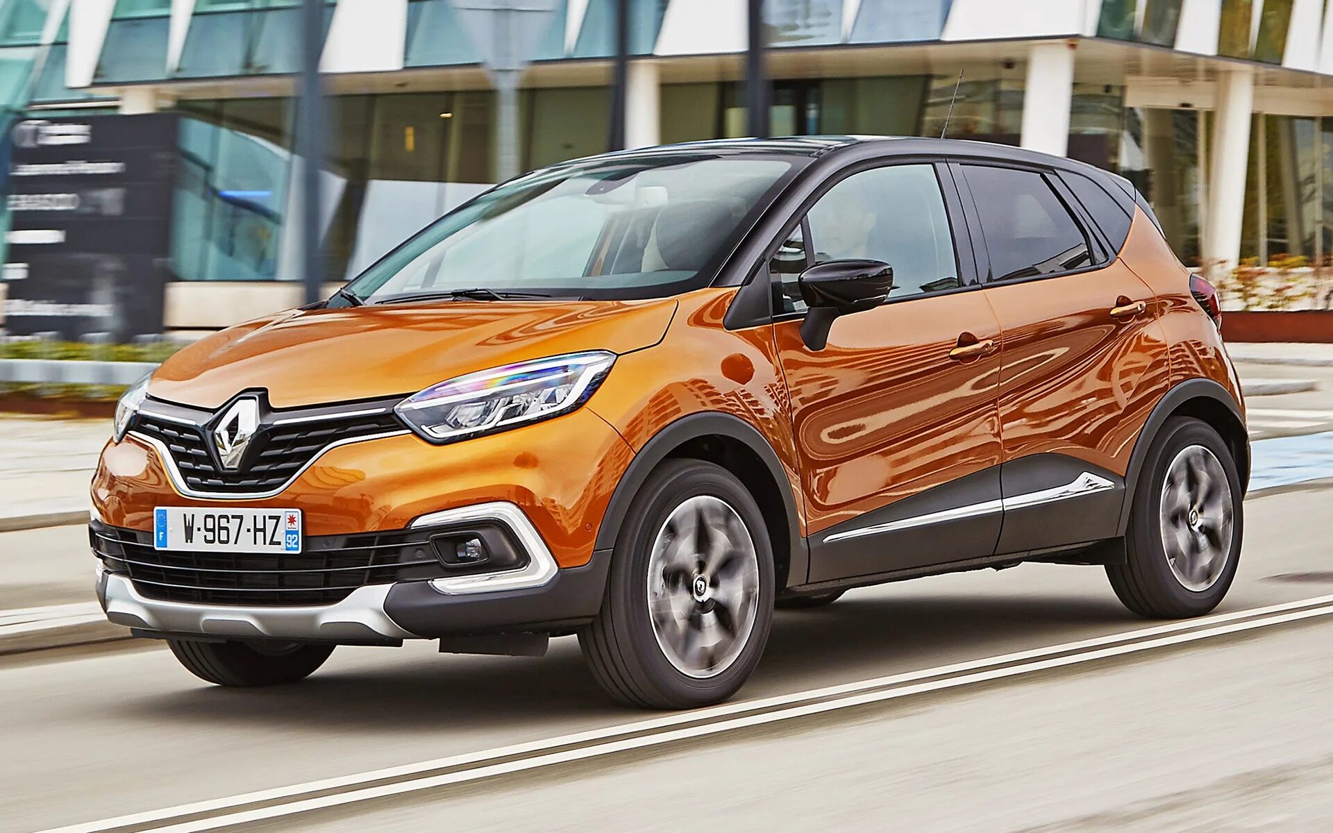 Какой каптур выбрать. Рено каптур 2. Рено картуз. Renault captur 2018. 6.