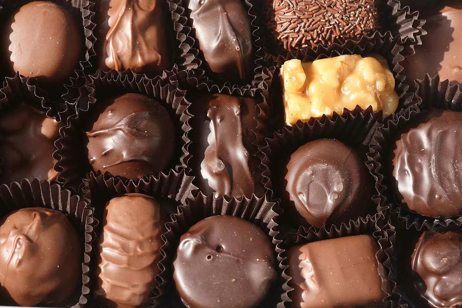 Сон ем шоколад. Конфета на английском. Британские конфеты. Диетические шоколадки. Самые популярные конфеты Англия.