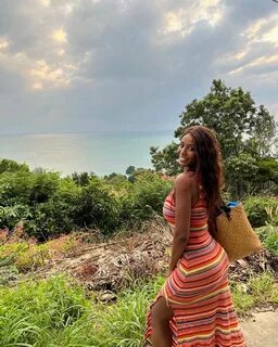 Ainette stephens viene molto criticata su tutti i forum internazionali leak...