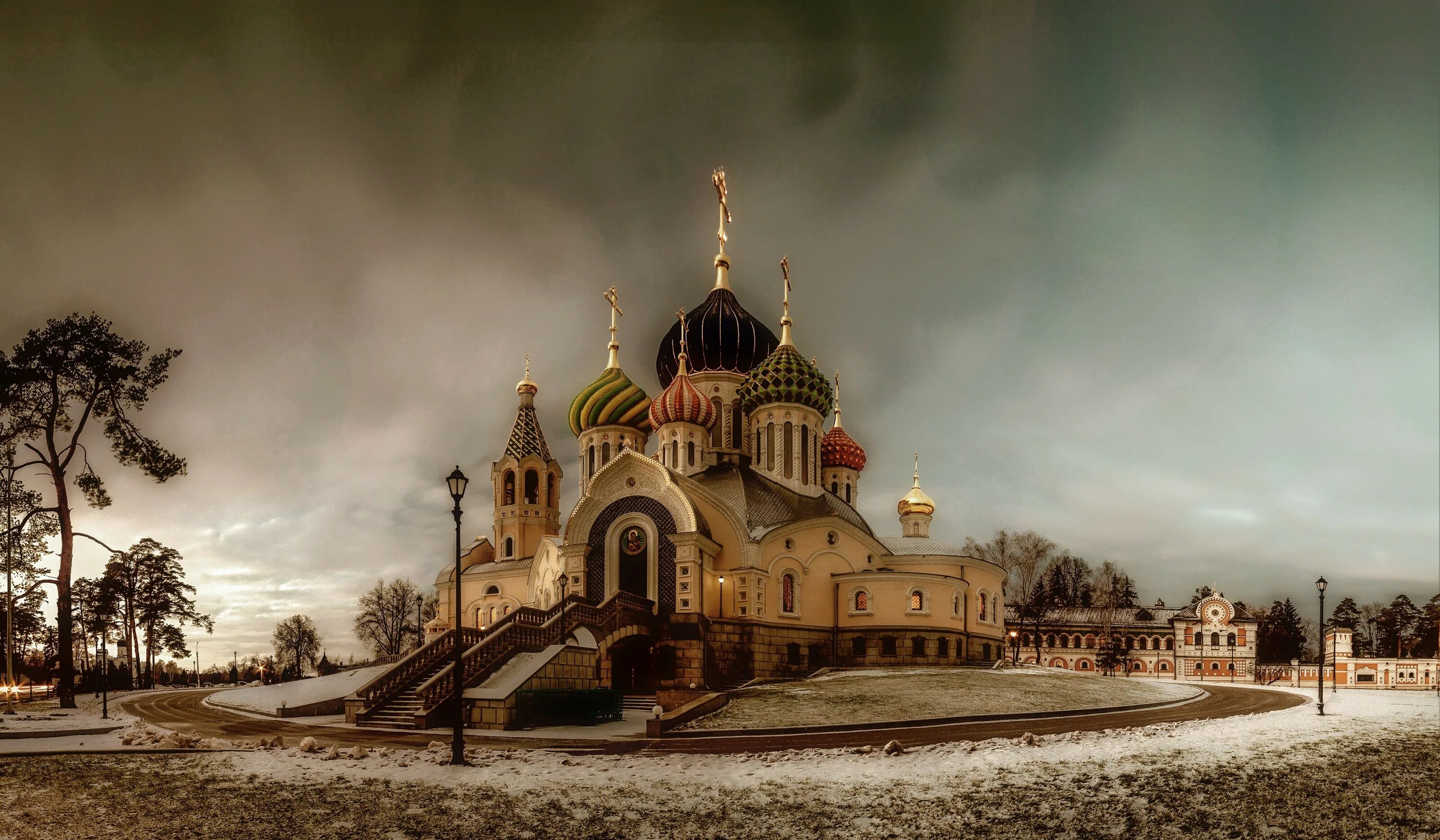 Каким образом церковь. Храм Москвы Игоря Черниговского 4k. Храм Игоря Черниговского зима. Церковь Святого Игоря Черниговского зима. Храм Игоря Черниговского в Переделкино высокого разрешения.