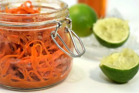 Маринованная морковка с чесноком