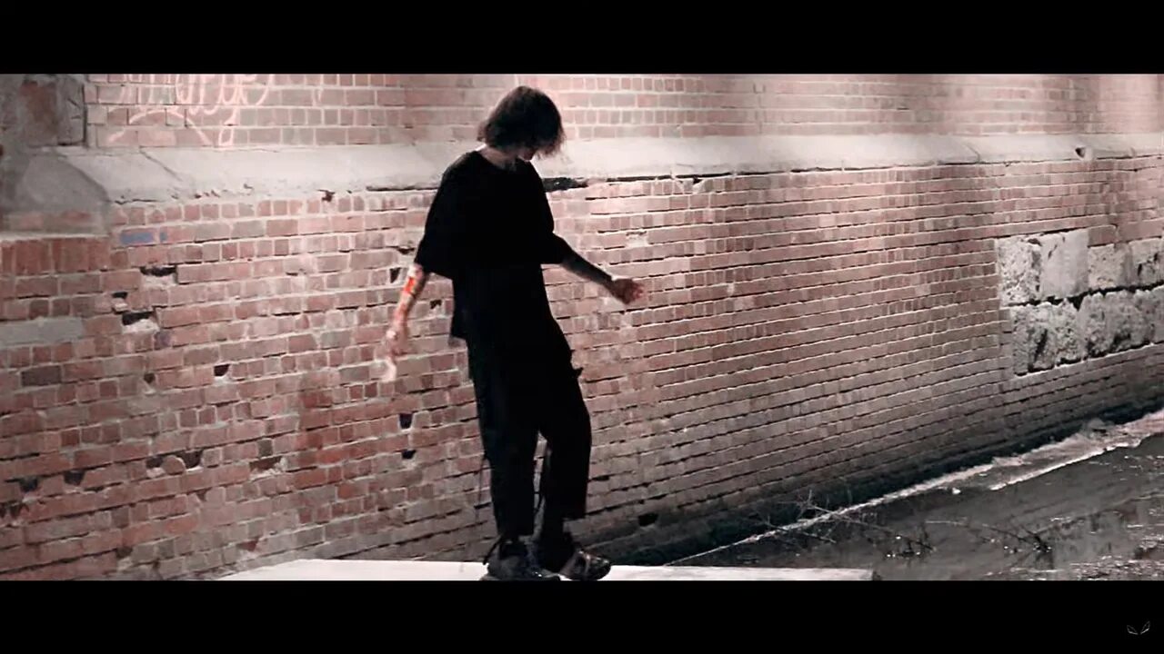 Zxcursed mupp avoid myself текст. Zxcursed фото. zxcursed треки. zxcursed блоггер. zxcursed рост.