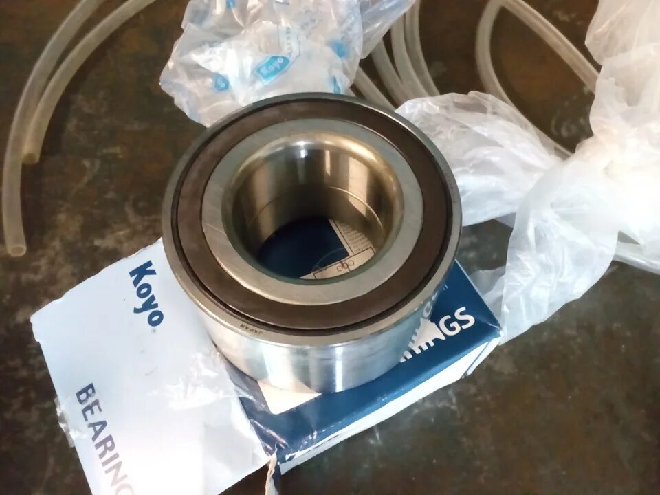 Передний ступичный подшипник мазда 3. Ступичный подшипник мазда 2 2008. Подшипник передней ступицы мазда 3 bk 1. Ступица передняя mazda cx-5. Ступичный подшипник мазда.