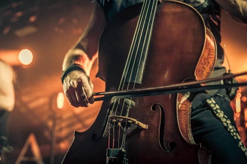 Atomic cellos рок хиты на виолончелях. Виолончелисты apocalyptica. apocalyptica виолончель. atomic cellos группа. atomic cellos санкт петербург.