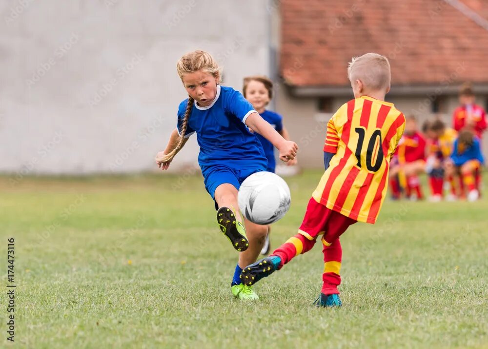 We was playing football. Маленький футболист. Флаг футбол. We was playing football. We was playing football.