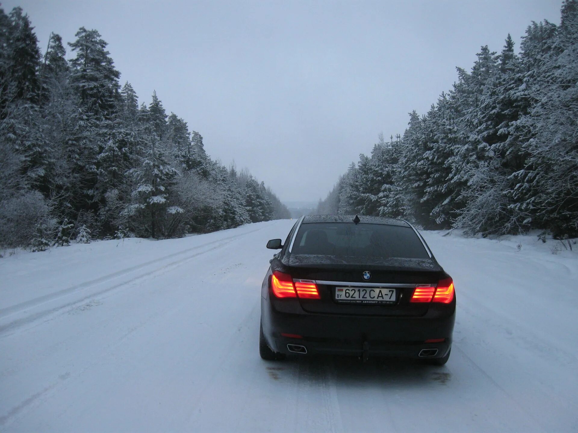 БМВ м5 зима ночь. БМВ м5 черная зимой. BMW e39 зимой. BMW 750i зима. М5 зима