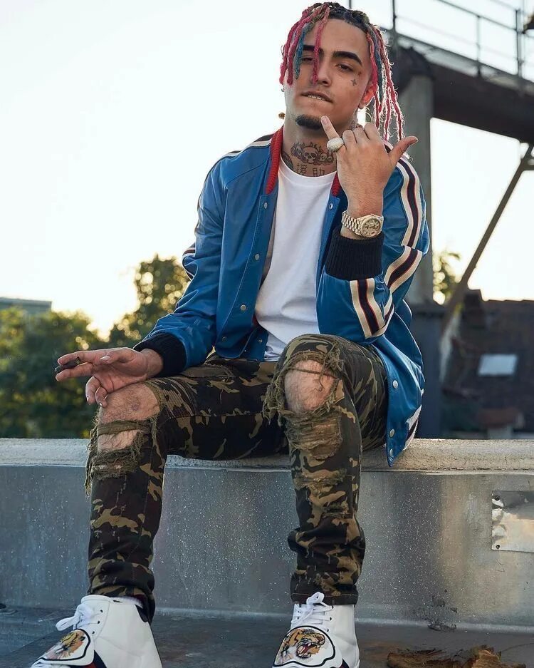 Lil pump в полный рост. Kik pump. Лил памп дреды. Pumped up kicks. Kik pump.