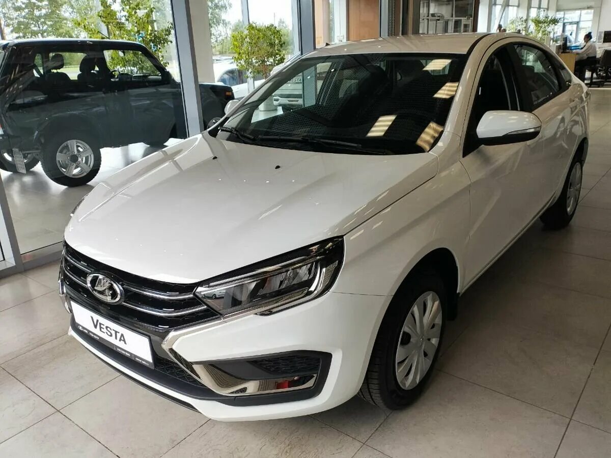 Названы сроки начала продаж новой Lada Vesta FL Новости авто Известия 03.02.2022