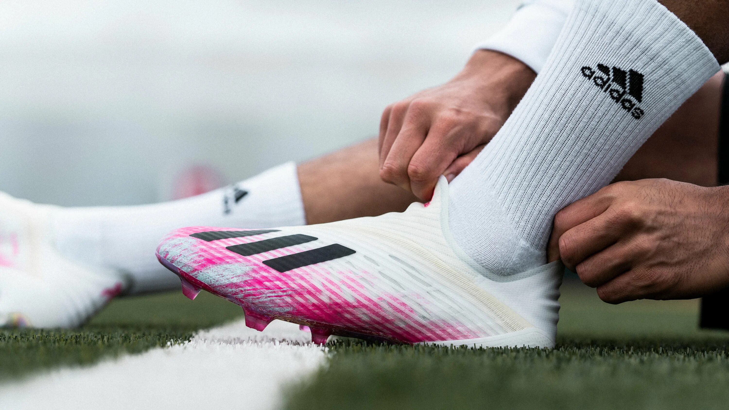 Адидас контракт. Adidas Nemeziz 2020. Adidas uniforia20. Adidas x uniforia Pack. Adidas Predator 2020 professional.