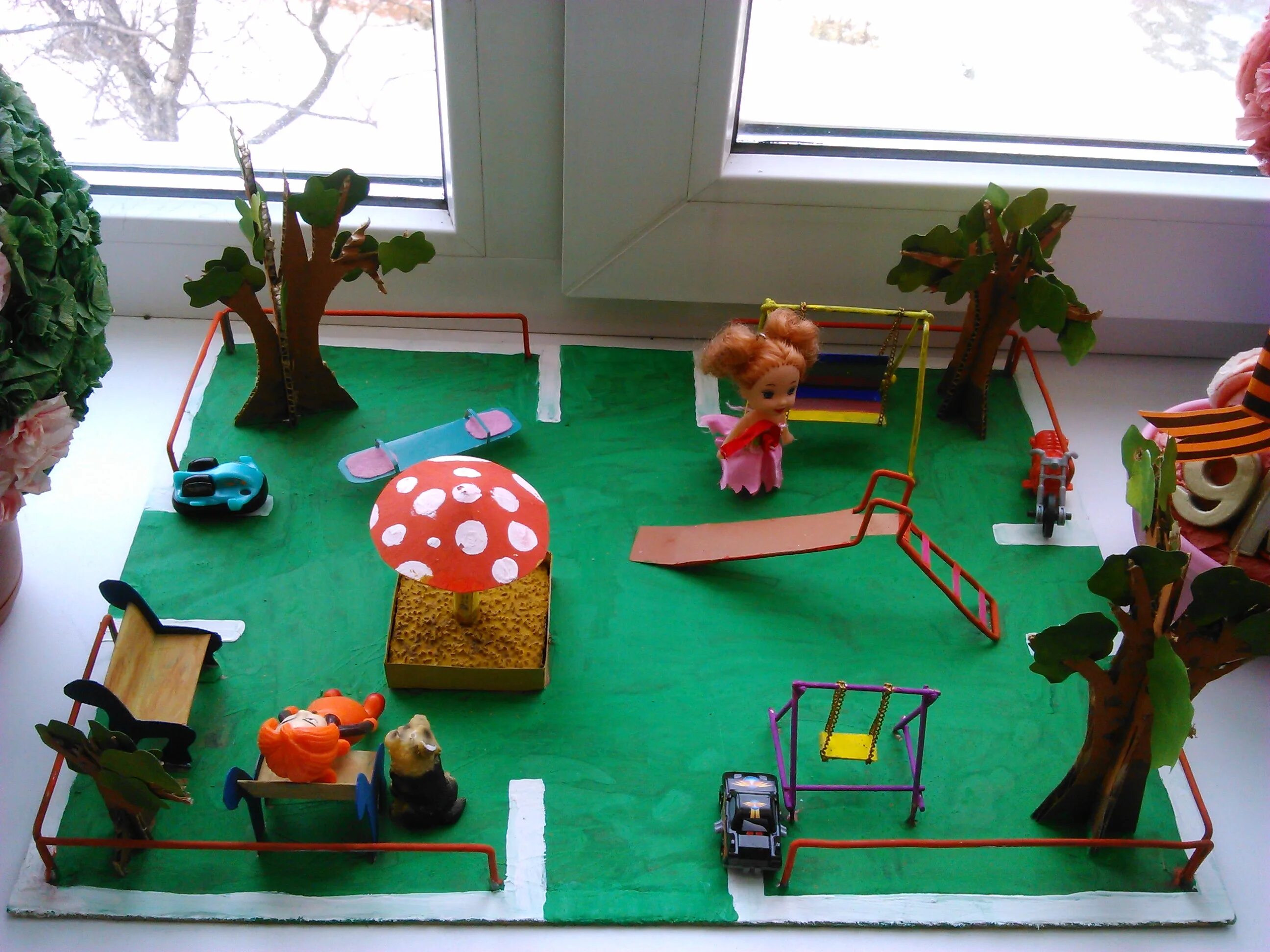 Поделка в садик домик. Макет в садик. Макет в садик. Макеты для детского сада. Макет фермы для детского сада.