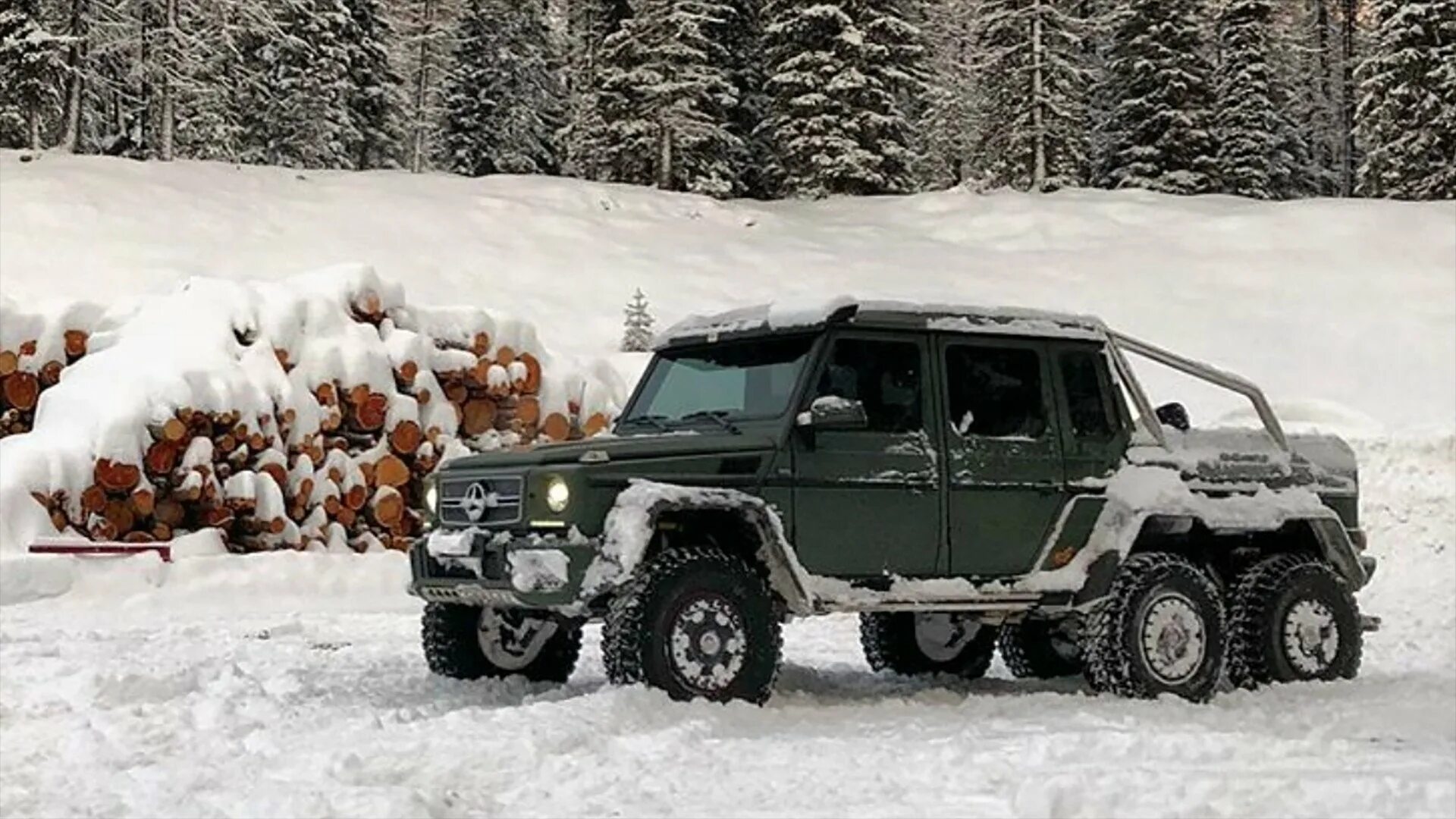 Лучшие проходимые автомобили. Mercedes g63 AMG 6x6. Mercedes 6x6 Maybach. Внедорожник на гусеницах. Лучшие внедорожники по проходимости.