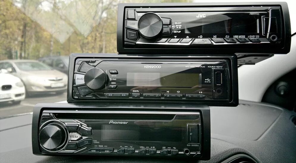 Магнитола Kenwood 1 din. Автомагнитола Pioneer 2022. Магнитола LG 1din. Самая популярная автомагнитола. Внешняя автомагнитола