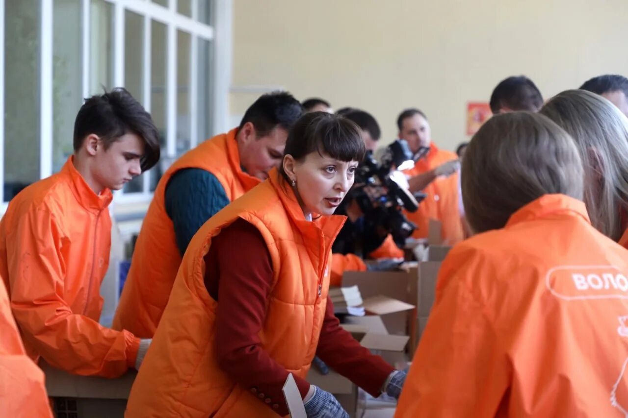 Хаб новости хабаровск. Молодежь. Помощь молодежи. Волонтерская деятельность. Волонтеры сво Хабаровск.