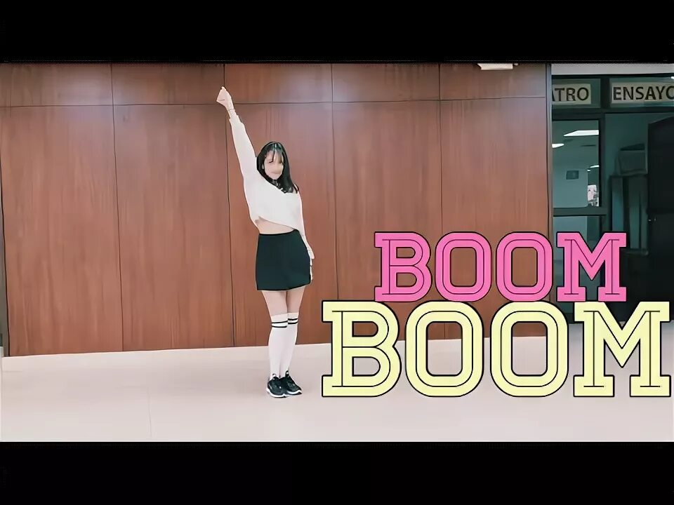 Песню бум бум бум танец. Момолэнд бум бум. Boom Boom MOMOLAND обложка. Бум бум момолэнд танец. Boom Boom MOMOLAND туториал.