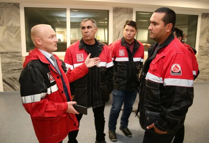 Лукойл западная сибирь когалым. Басарабец игорь валерьевич когалым. Шаповалов юрий когалым лукойл. Ооо лукойл-западная сибирь когалым сотрудники. Когалым лукойл вакансии.