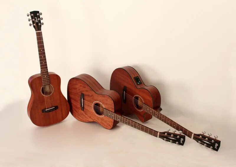 Российские производители гитар. Cort guitars ap2000. cort гитары 43 дюйма акустика. акустика гитара махагон. акустическая гитара российского производства.