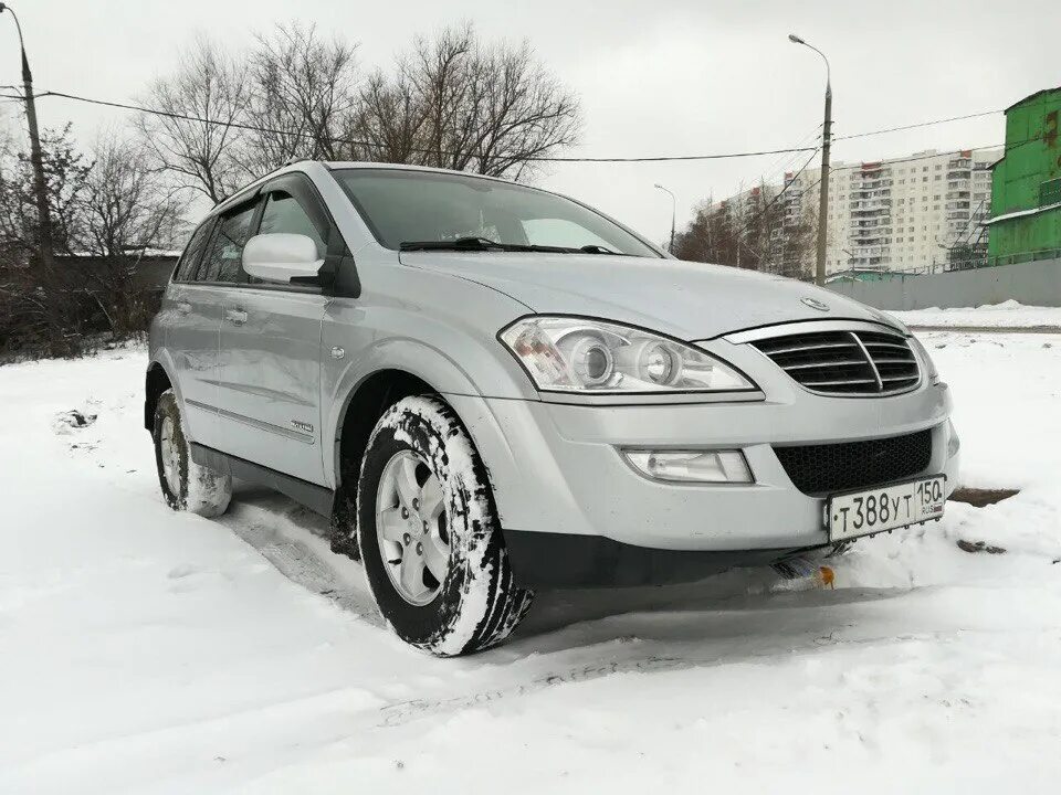 Саньенг кайрон 2012. SSANGYONG Kyron 2012. Санг Йонг Кайрон 2012. Саньенг Кайрон 2012 года. SSANGYONG Kyron серебристый.