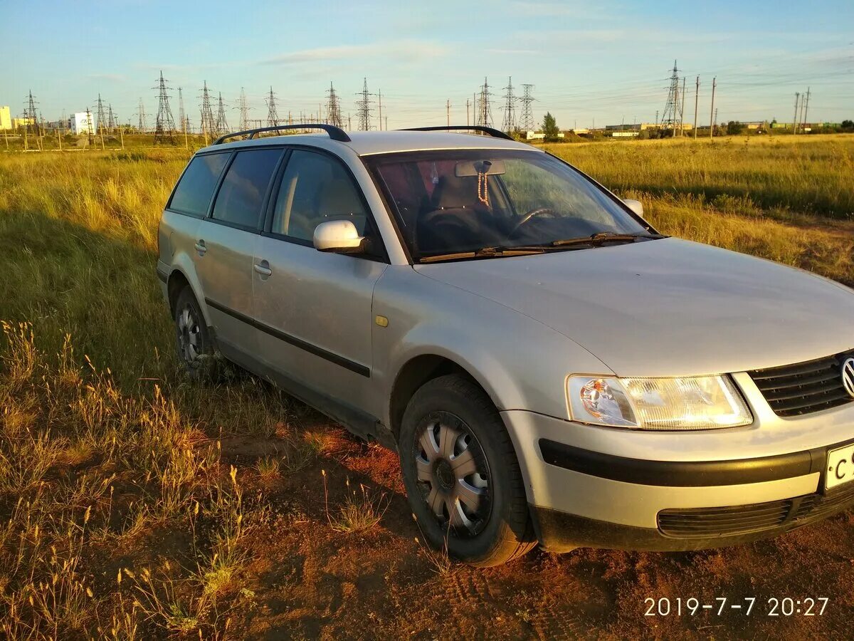 Купить фольксваген 1999. Volkswagen Passat 1999 универсал. Пассат универсал 1999. Volkswagen Passat 1999 универсал белый. Фольксваген Пассат 1999 года универсал.