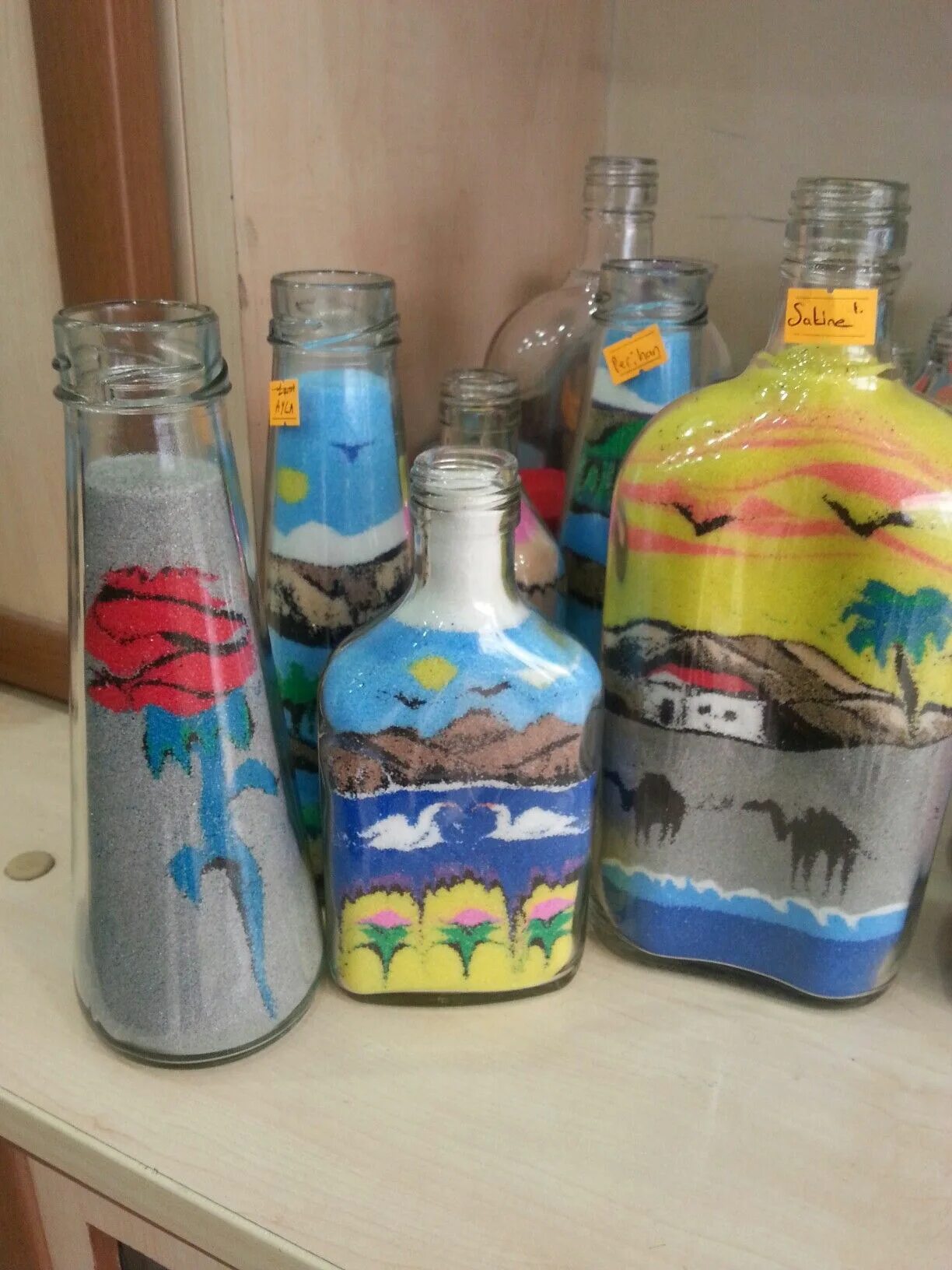 цветной песок в бутылке. бутылка в песке. песок в бутылке. песок в бутылке. песок в бутылке.