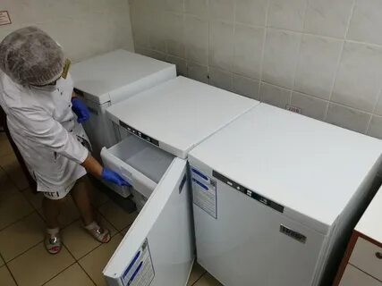 В магазин поступило 30 холодильников 5
