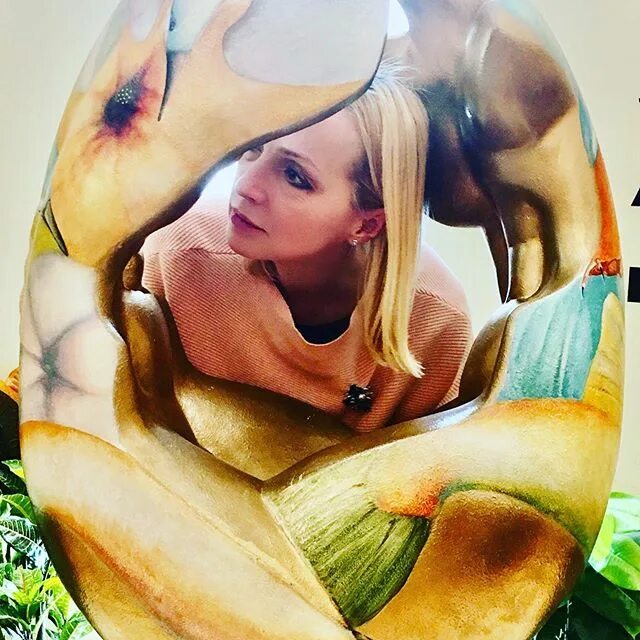 Манеж дали. Манеж дали