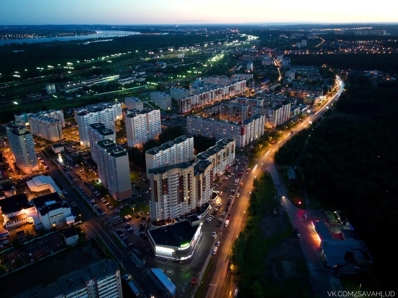 Пролетарка пермь купить. Микрорайон Пролетарский Пермь. Район Пролетарка Пермь. Пермь мкр Пролетарка. Вечерний город фото.