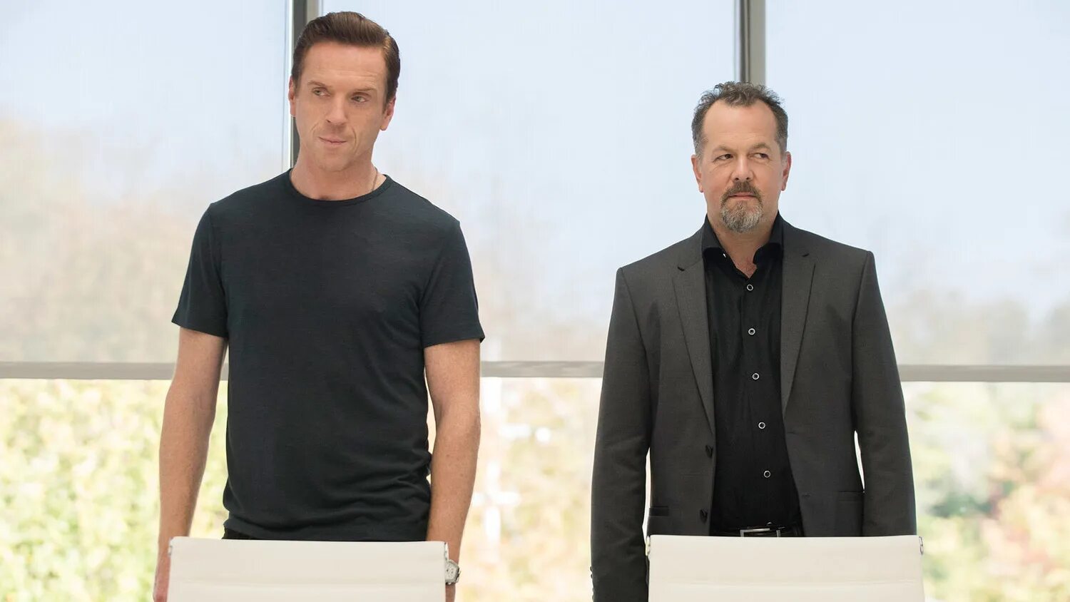 D billions детские. Бобби Аксельрод миллиарды. Миллиарды Frank Grillo. Damian Lewis billions.