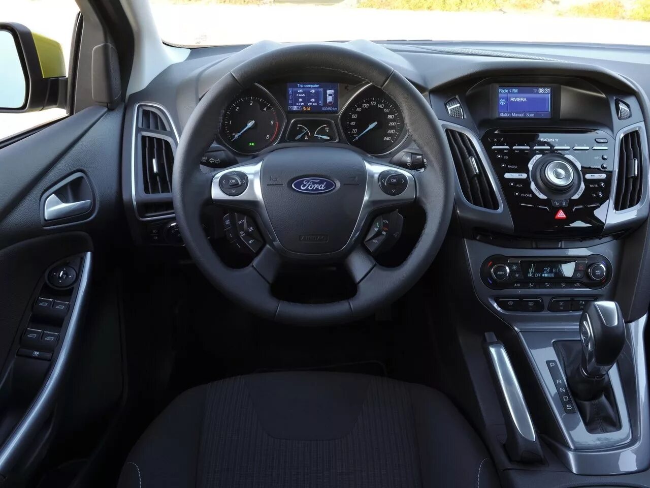 6. 6. Ford focus 3 седан 2019 белый. Ford focus 3 sedan. Форд хэтчбек 1.