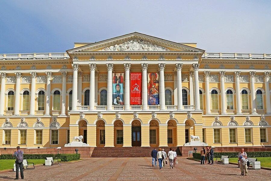 Русский музей михайловский дворец картины. Михайловский дворец, корпус бенуа. Из чего сделан кто построил русский музей. Русский музей санкт-петербург. Сообщение о музее санкт-петербурга русском музее.