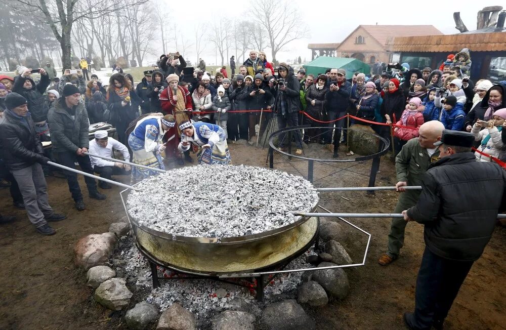 Драник самый огромный. Самый большой драник в Беларуси. Самый большой драники. Большой драник