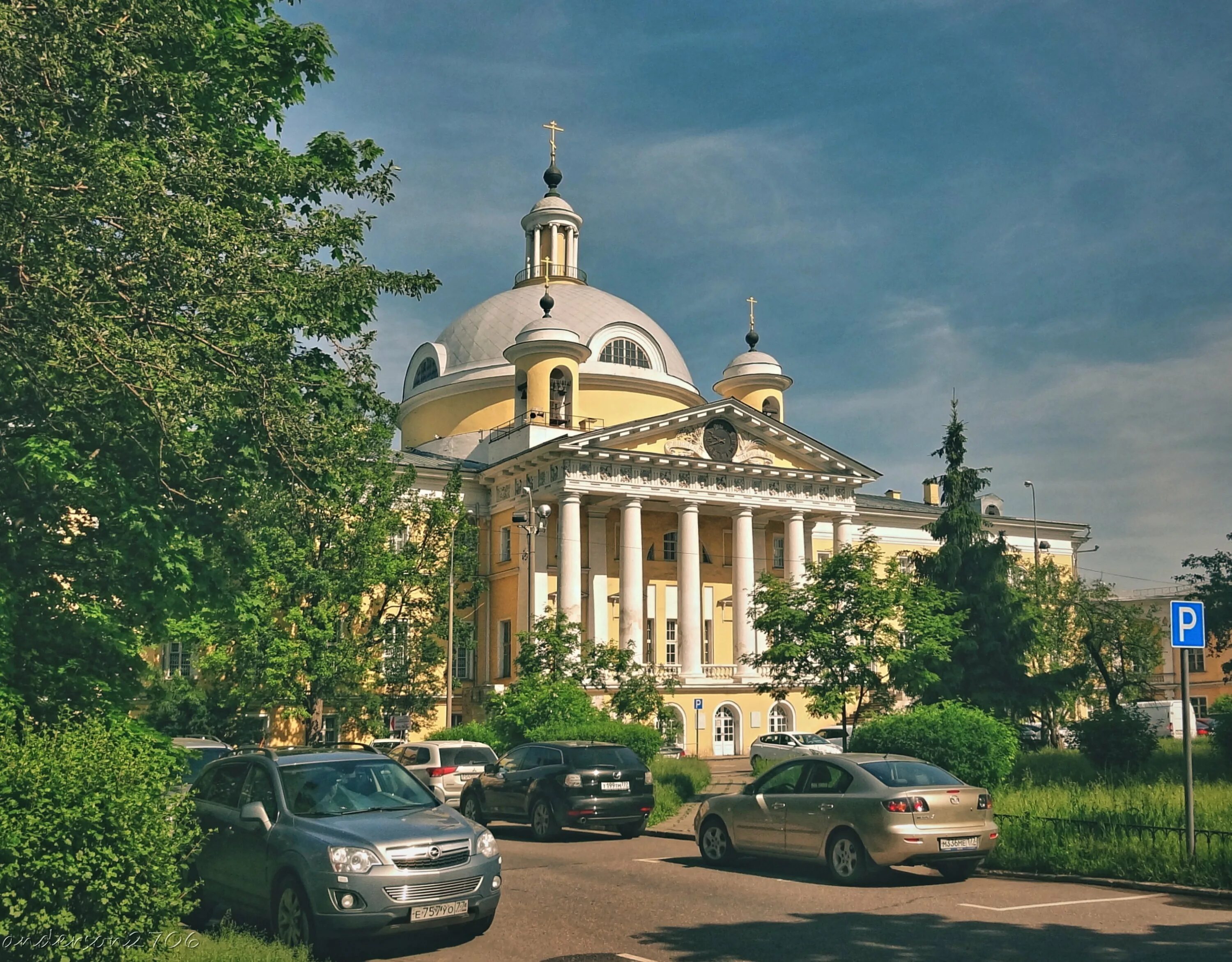 Храм царевича димитрия. Храм царевича димитрия москва. голицынская больница храм. голицынская больница церковь дмитрия царевича. голицынская церковь в санкт-петербурге.