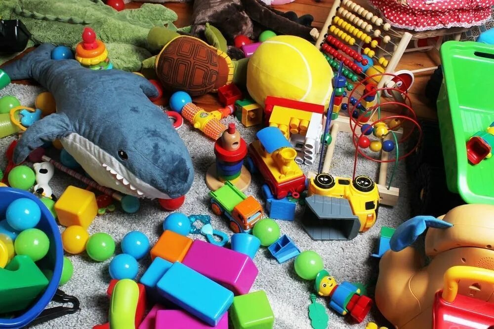 Разбросанные игрушки. Детская игрушка. Много игрушек. Игрушки в детской комнате. Игра убери игрушки