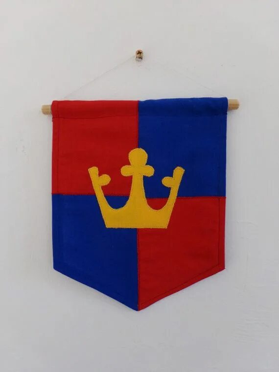 Флаг на замке. Флаг замка. Флаг гибралтара. Флаг с крепостью. Герб гибралтара.