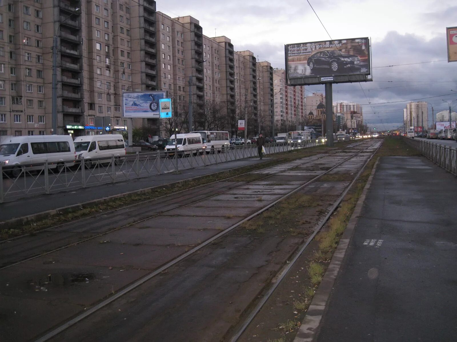 Проспект Большевиков 1985. Проспект Большевиков 2000 год. Метро проспект Большевиков Санкт-Петербург. Станция метро проспект Большевиков.