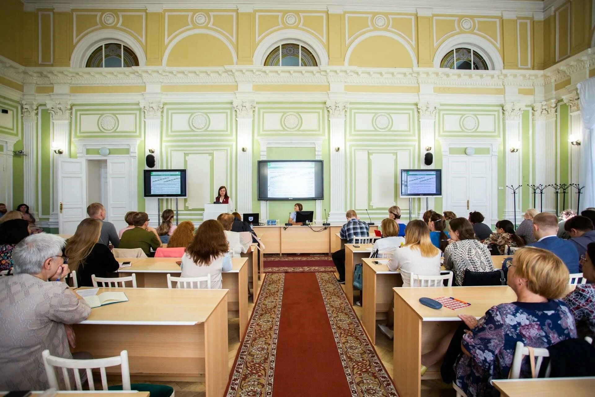 ТГУ Томск внутри. Экскурсионно-просветительского центра ТГУ. Преподаватели ТГУ Томск. Томский государственный университет содействие занятости. Образование томского государственного университета